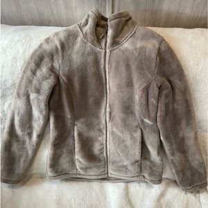 32° Heat Faux Fur turtle neck sweater. Size Small, color tan/ nude